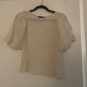 Banana Republic cream XS puff sleeve tee